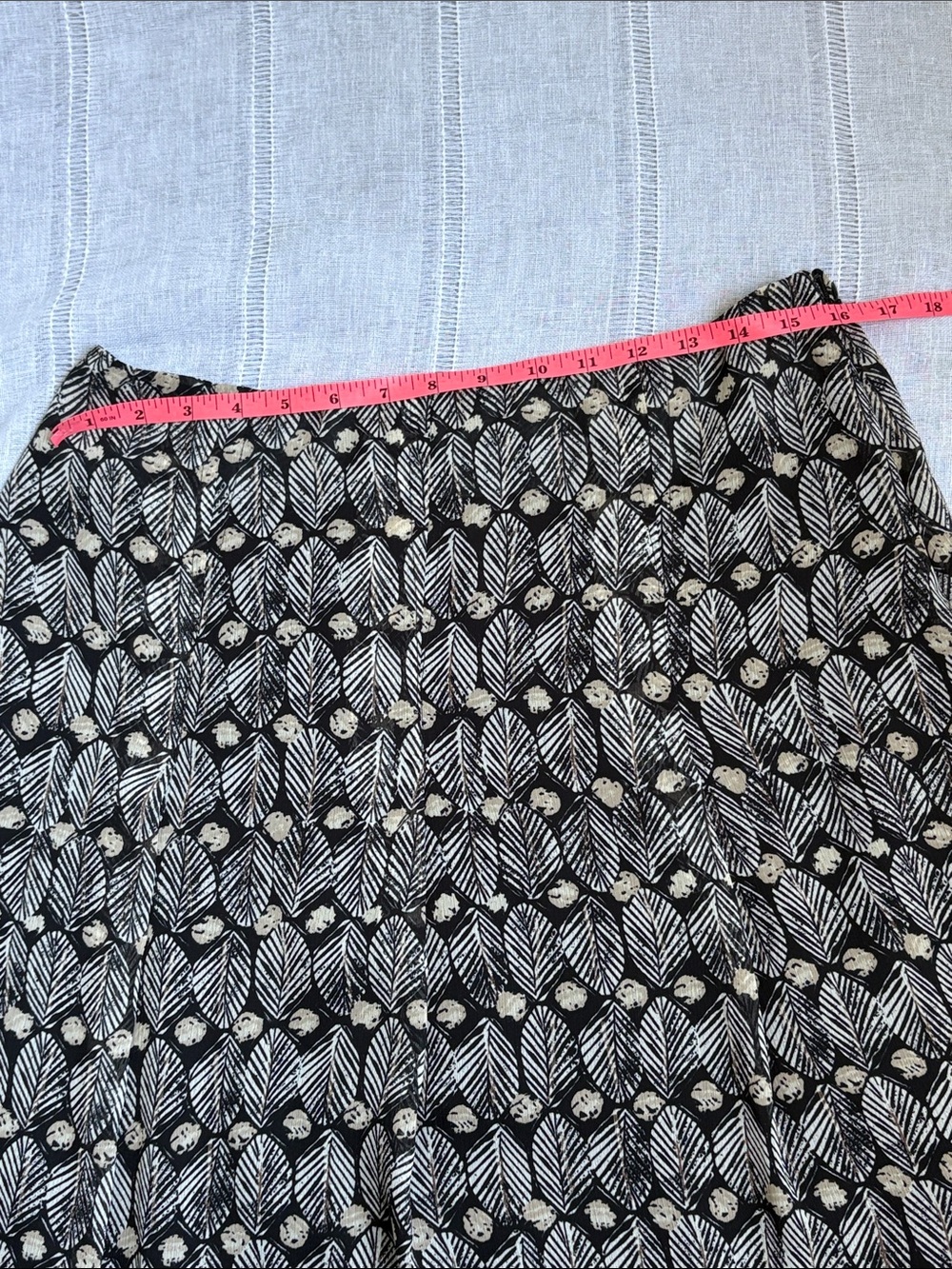 Sigrid Olsen black and white leaf print midi skirt. - Picture 11 of 13